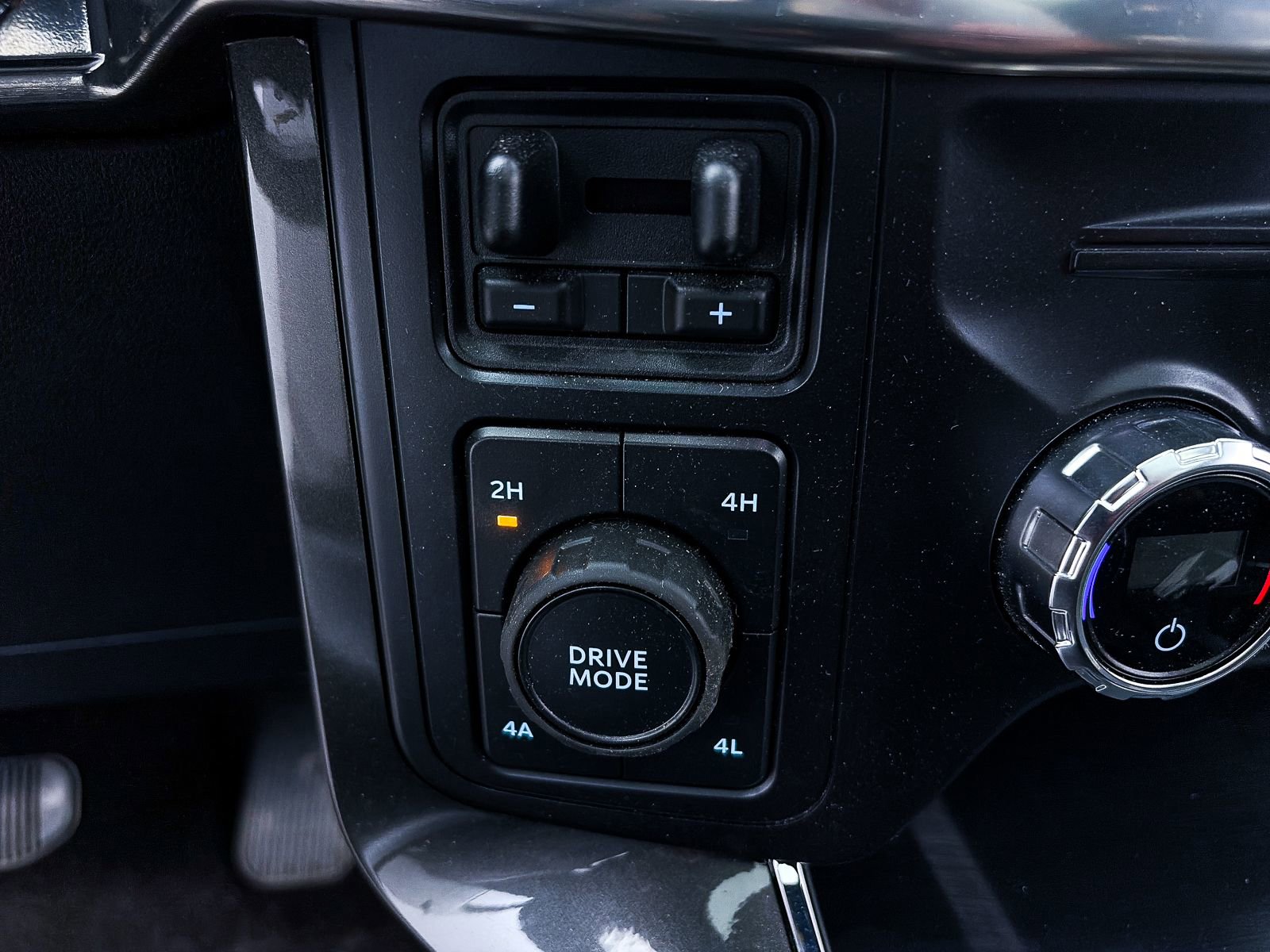 Used 2021 Ford F150 Lariat image 27