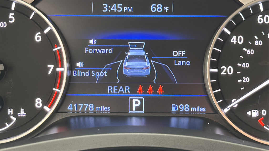 Used 2023 Nissan Altima 2.5 SR AWD/4WD image 16