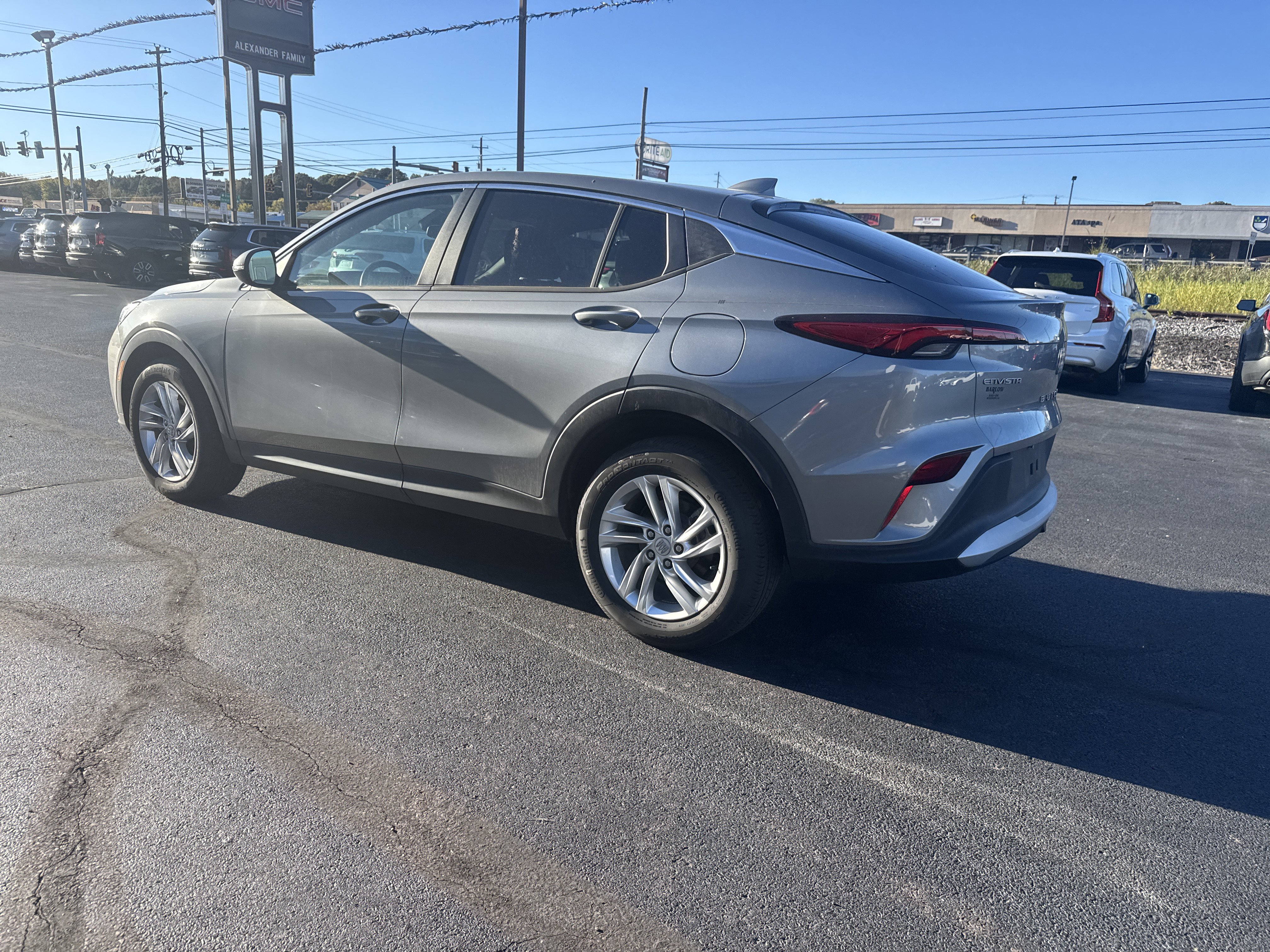 Used 2024 Buick Envista Preferred w/ Convenience I Package image 6