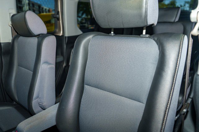 Used 2004 Honda Element EX image 12