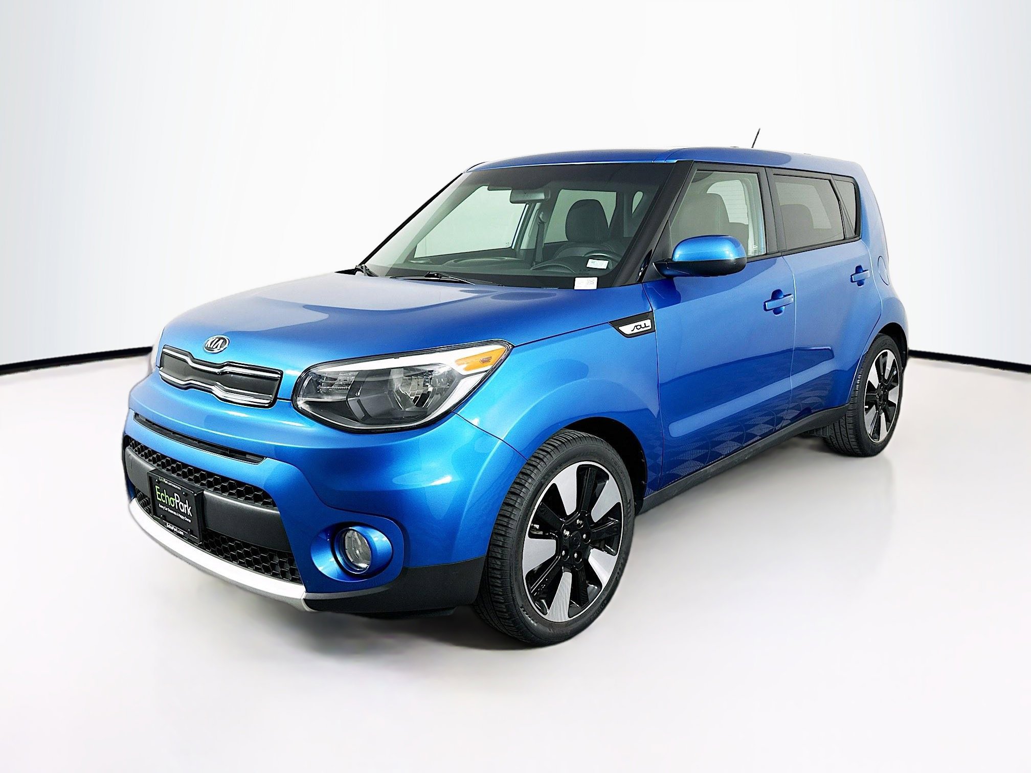 Used 2018 Kia Soul + image 3
