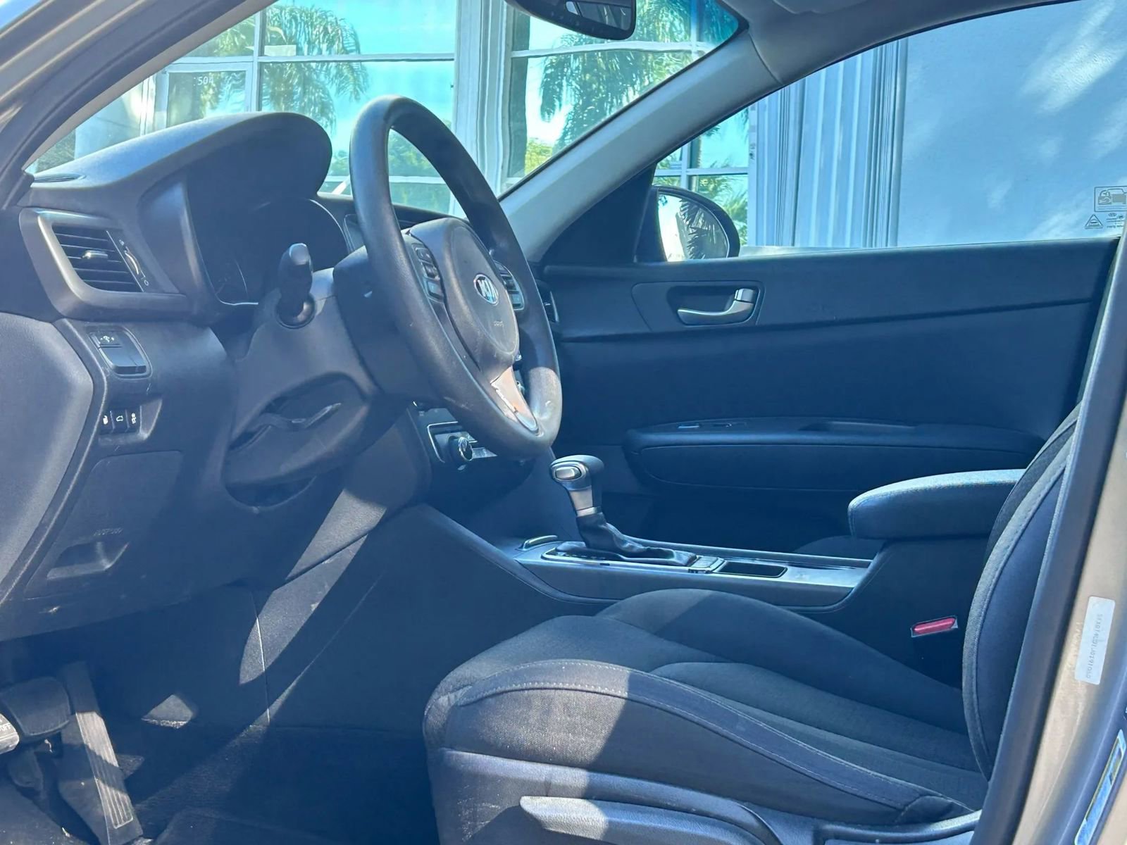 Used 2018 Kia Optima LX image 12