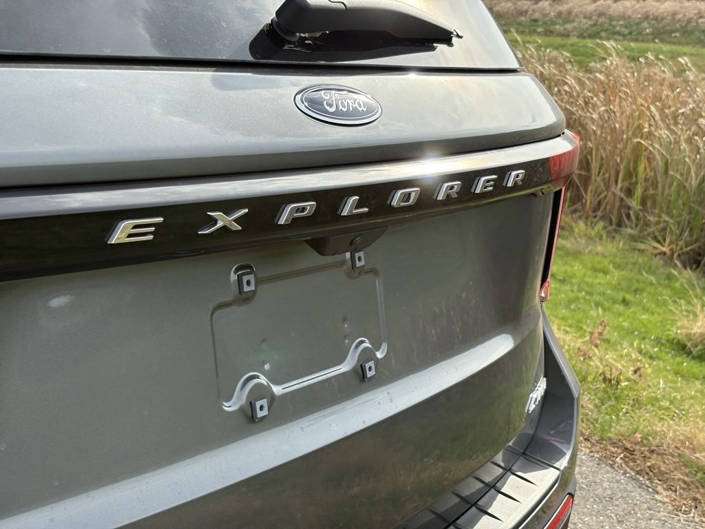 New 2026 Ford Explorer Active w/ Active Comfort Package image 11