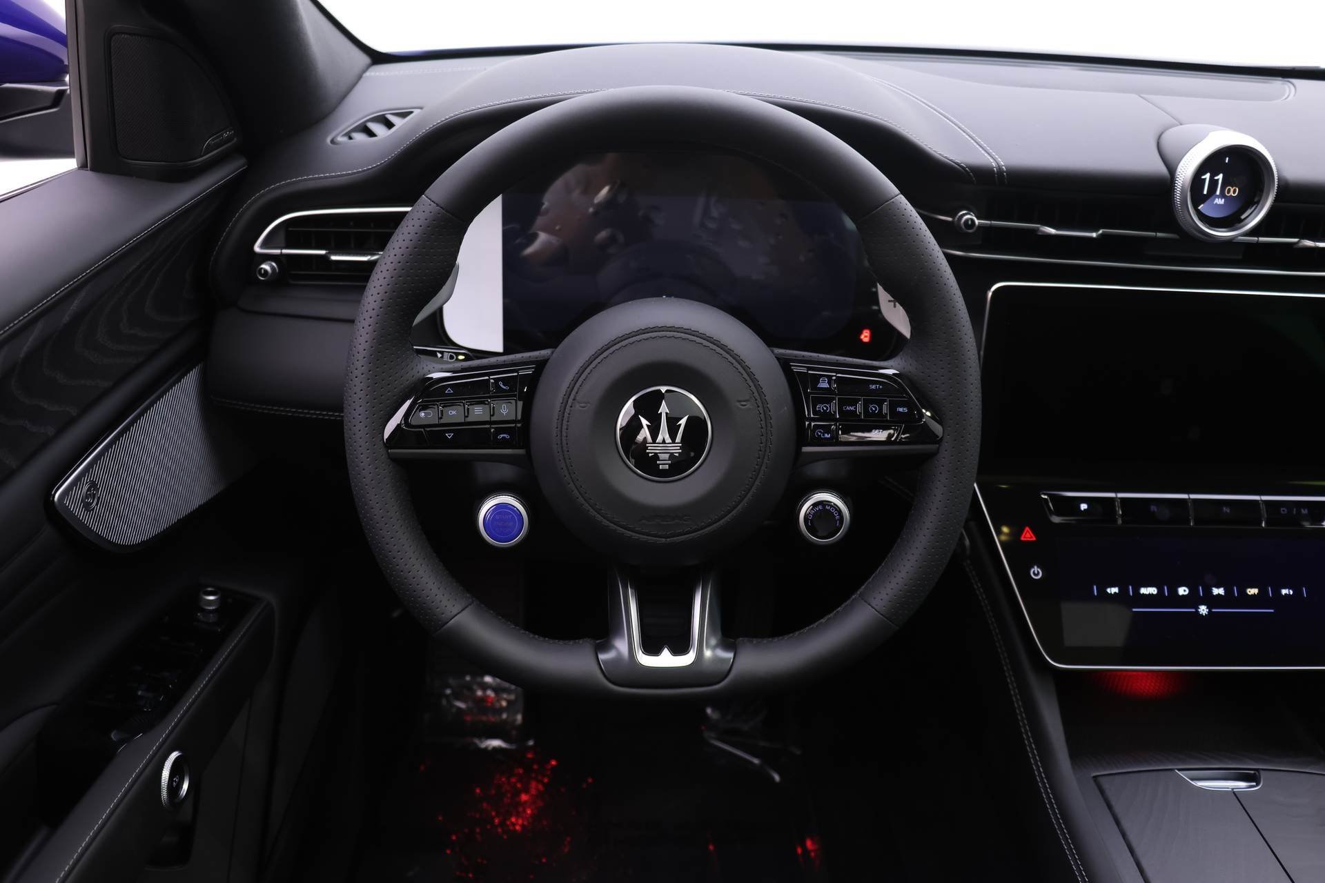 New 2025 Maserati Grecale GT image 13