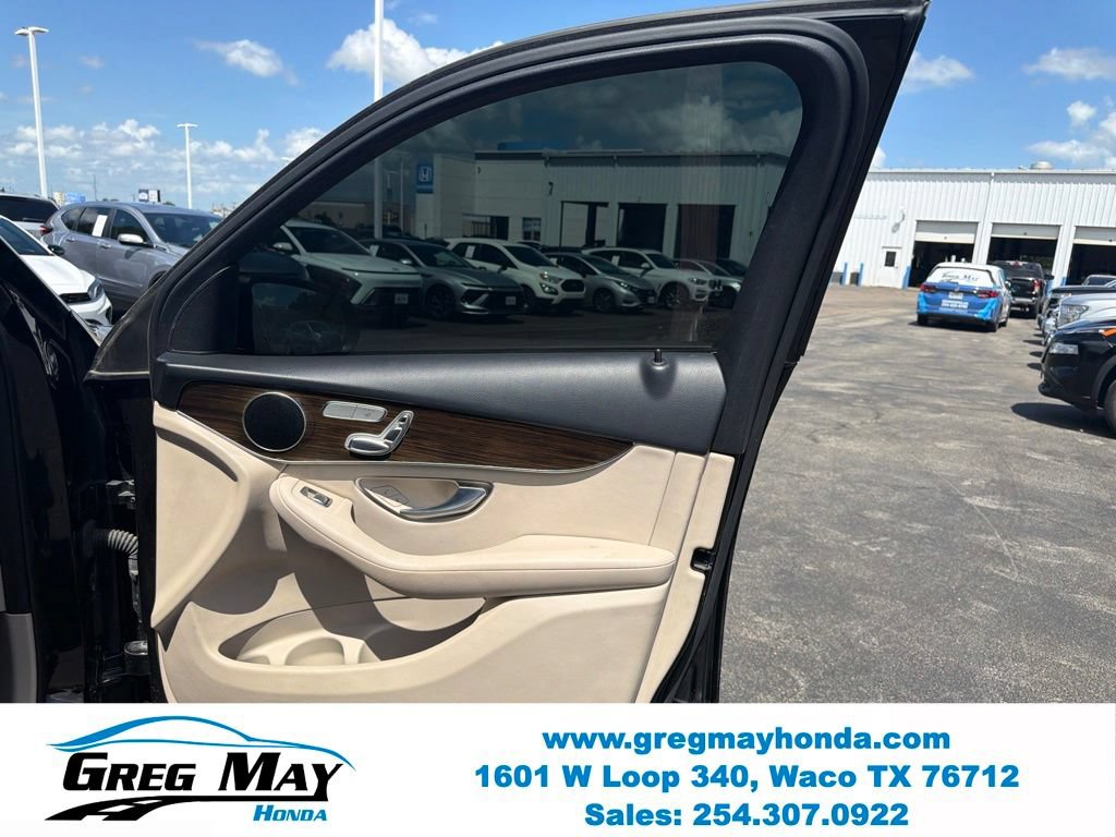 Used 2019 Mercedes-Benz GLC 300 image 28
