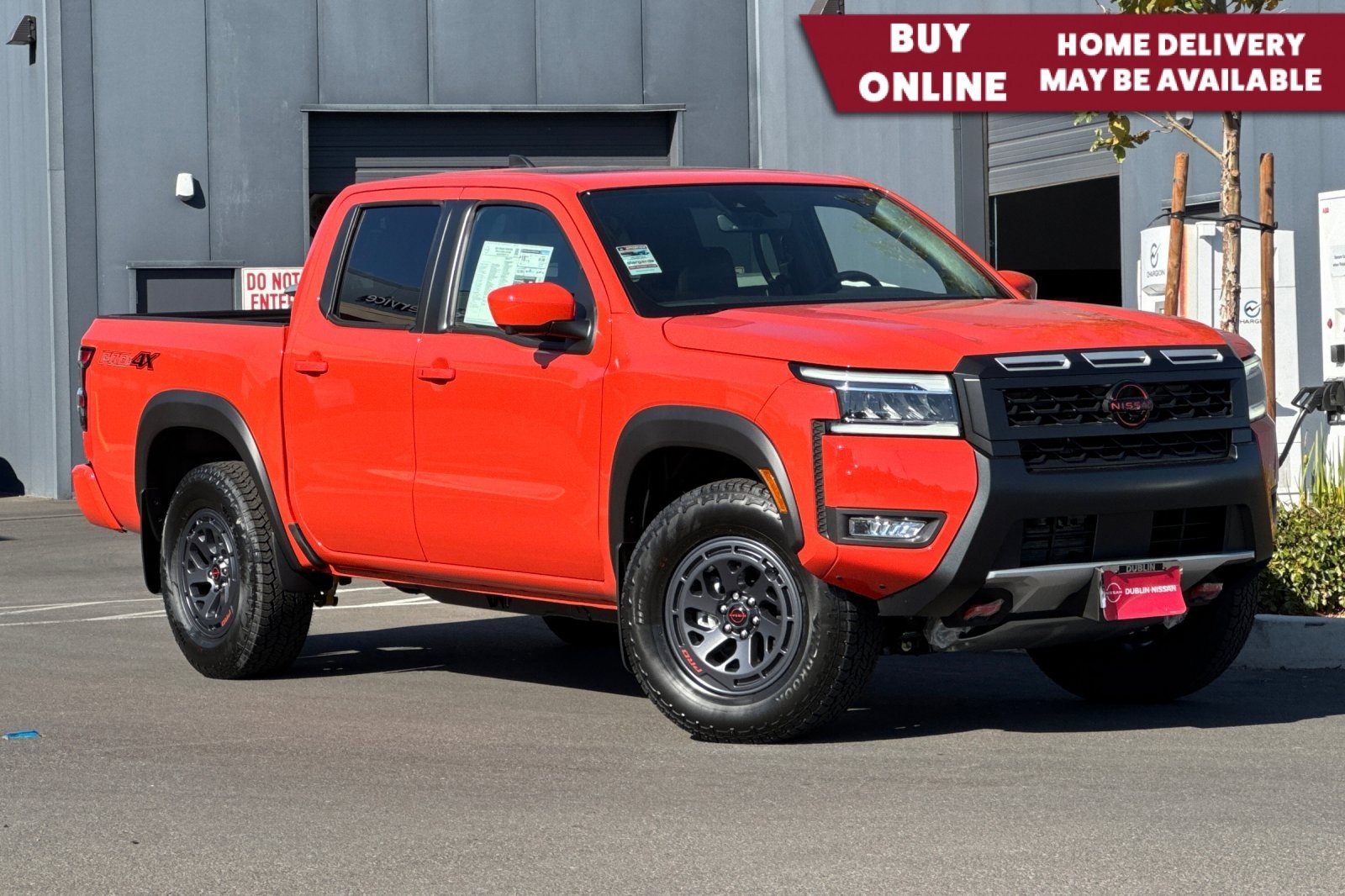 New 2025 Nissan Frontier PRO-4X w/ Pro Premium Package