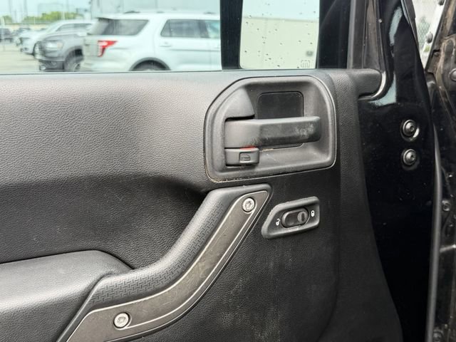 Used 2013 Jeep Wrangler Unlimited Sport image 10