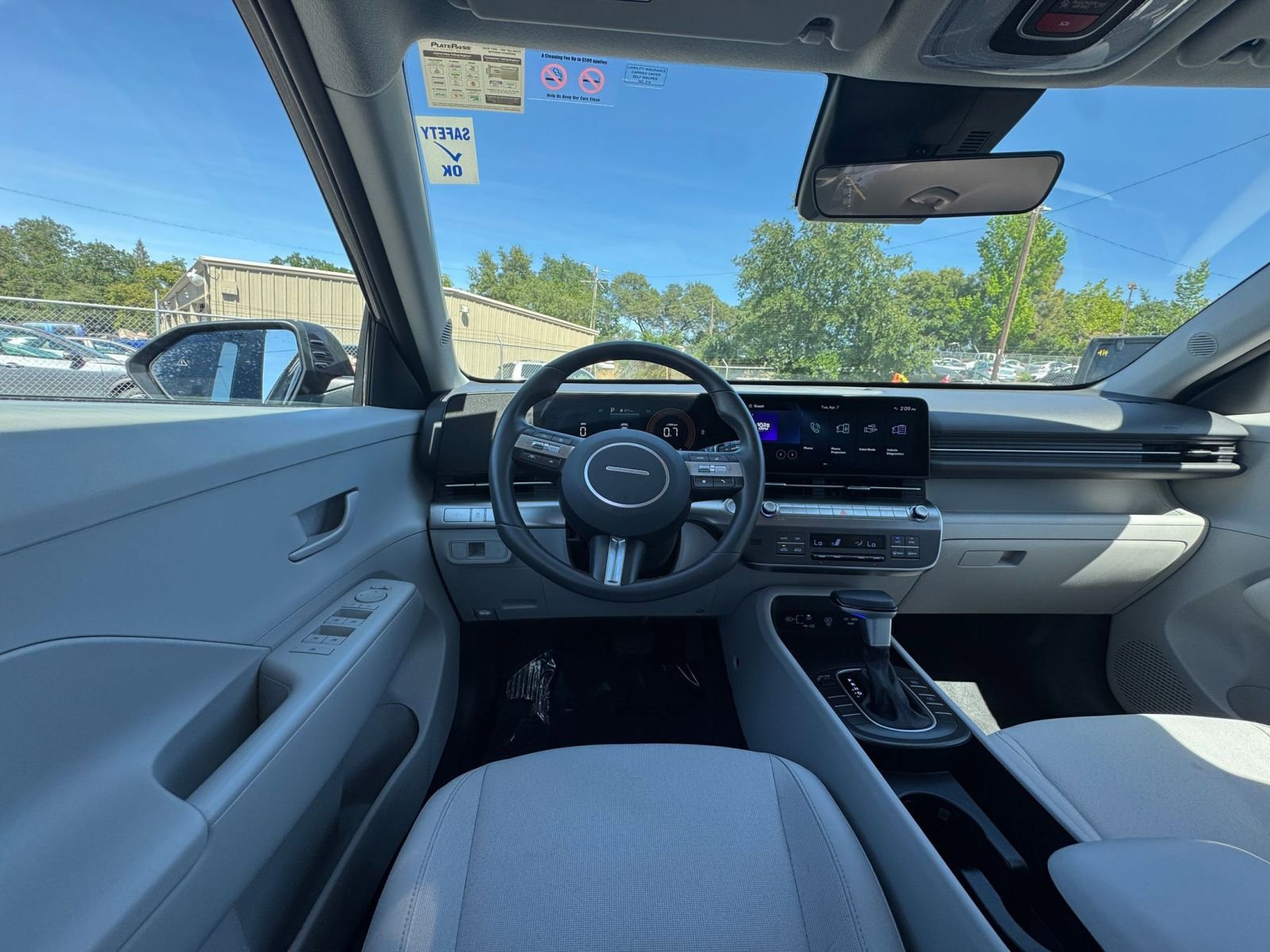 Used 2025 Hyundai Kona SEL image 35