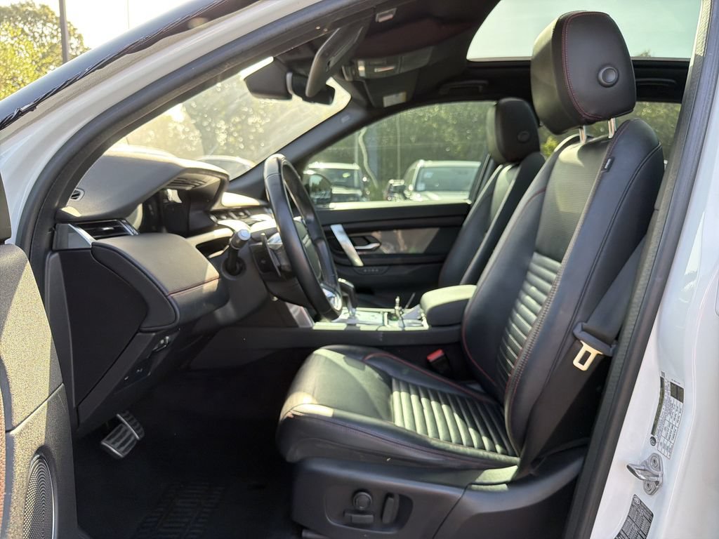Used 2020 Land Rover Discovery Sport SE R-Dynamic AWD/4WD image 3