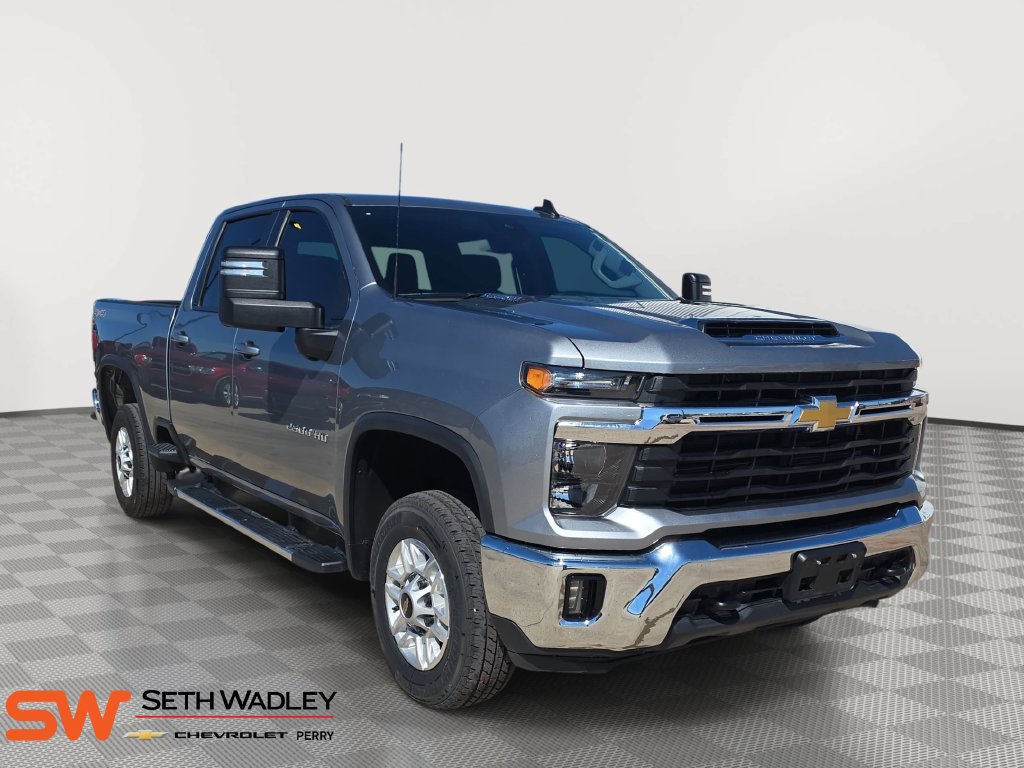 Used 2025 Chevrolet Silverado 2500 LT w/ Convenience Package AWD/4WD image 1
