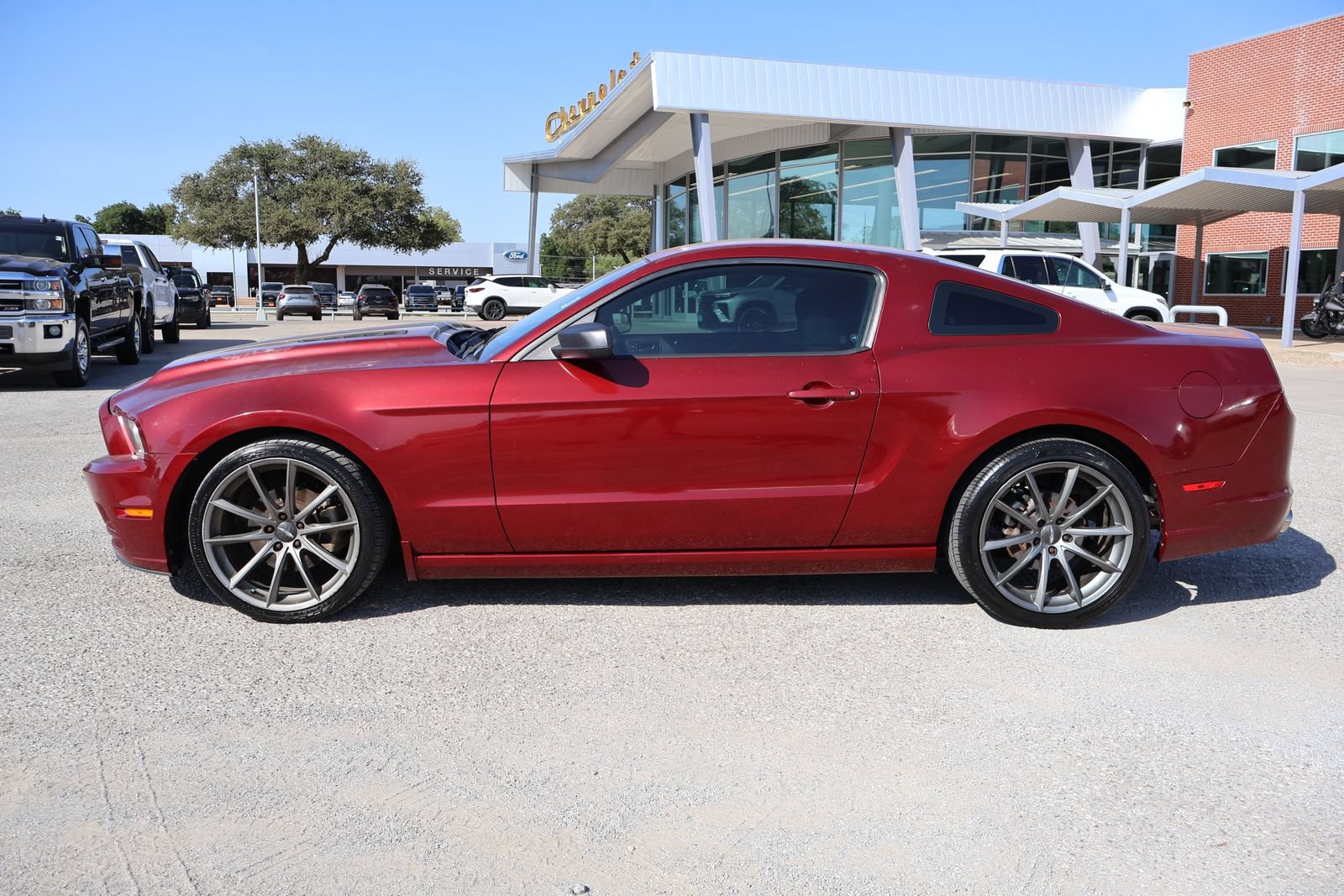 Used 2014 Ford Mustang Coupe RWD image 2