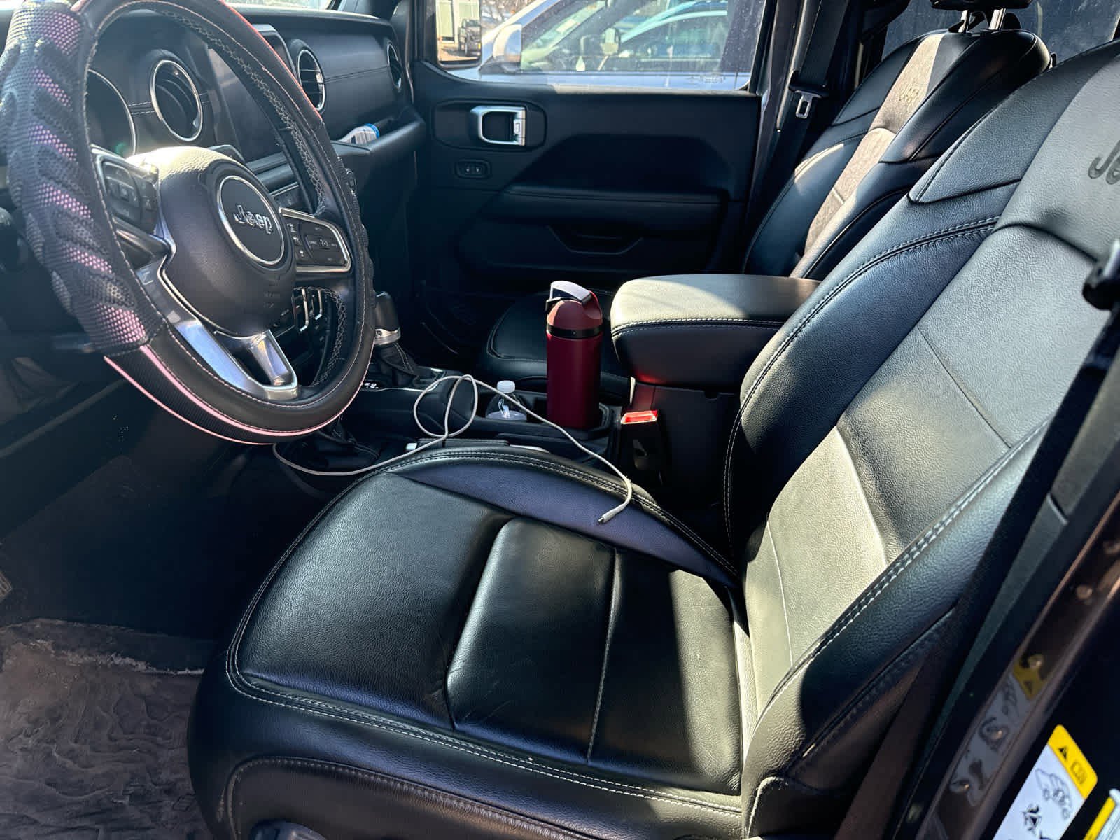 Used 2019 Jeep Wrangler Unlimited Sahara w/ Quick Order Package 24M Moab AWD/4WD image 8