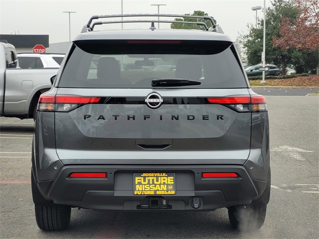 New 2025 Nissan Pathfinder SV image 6