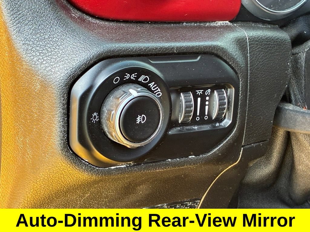 Used 2020 Jeep Wrangler Rubicon w/ Uconnect 4C Nav & Sound Group AWD/4WD image 13