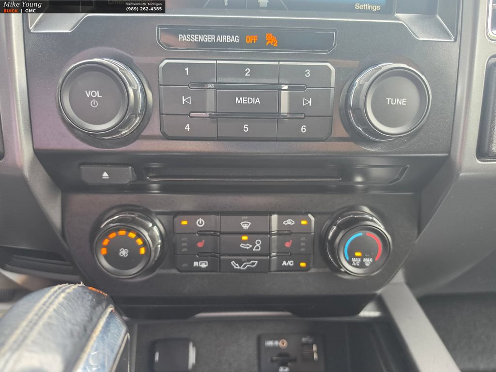 Used 2015 Ford F150 XLT w/ Equipment Group 302A Luxury AWD/4WD image 26