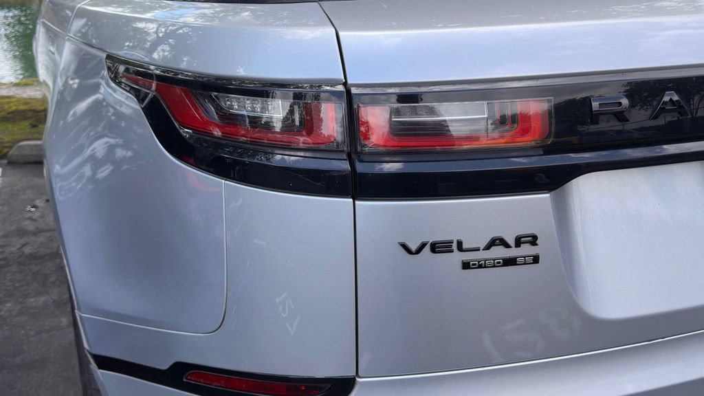 Used 2018 Land Rover Range Rover Velar R-Dynamic SE AWD/4WD image 10