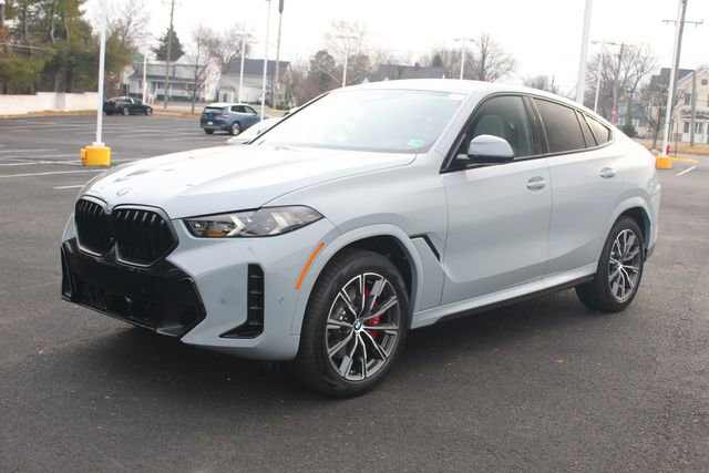 New 2026 BMW X6 xDrive40i w/ Climate Comfort Package image 3