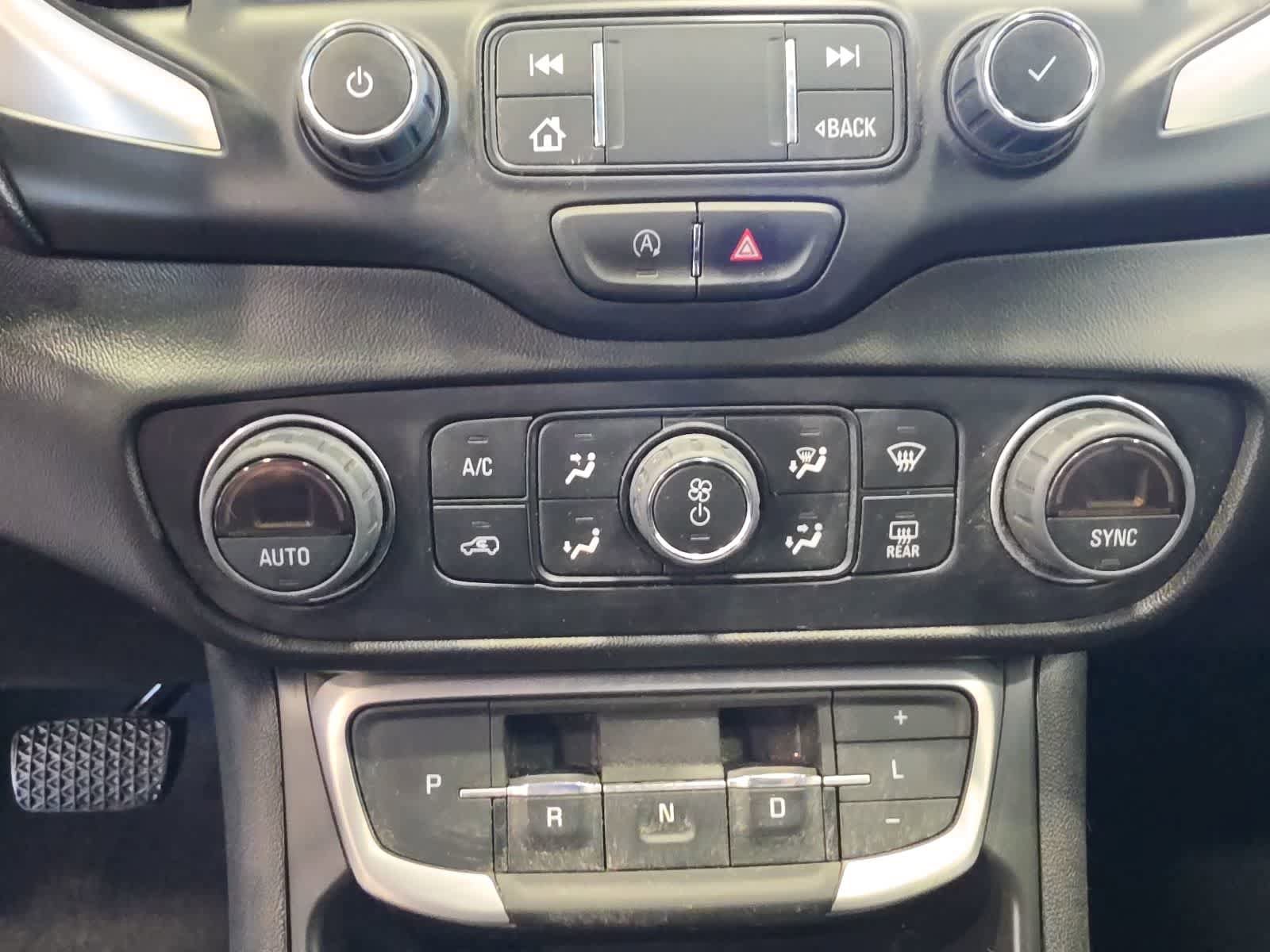 Used 2023 GMC Terrain SLT w/ Infotainment Package II AWD/4WD image 25