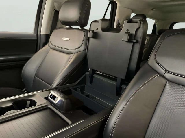 Used 2025 Ford Expedition Max Platinum AWD/4WD image 92
