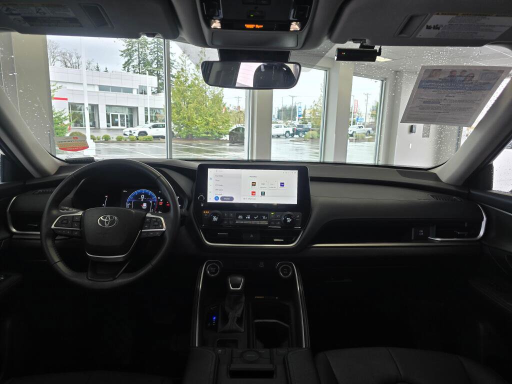 Certified 2024 Toyota Grand Highlander XLE image 25