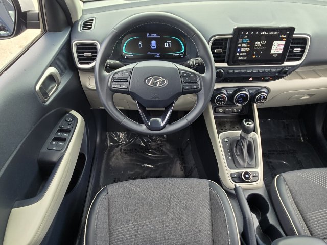 Used 2023 Hyundai Venue Limited w/ Cargo Package FWD image 12