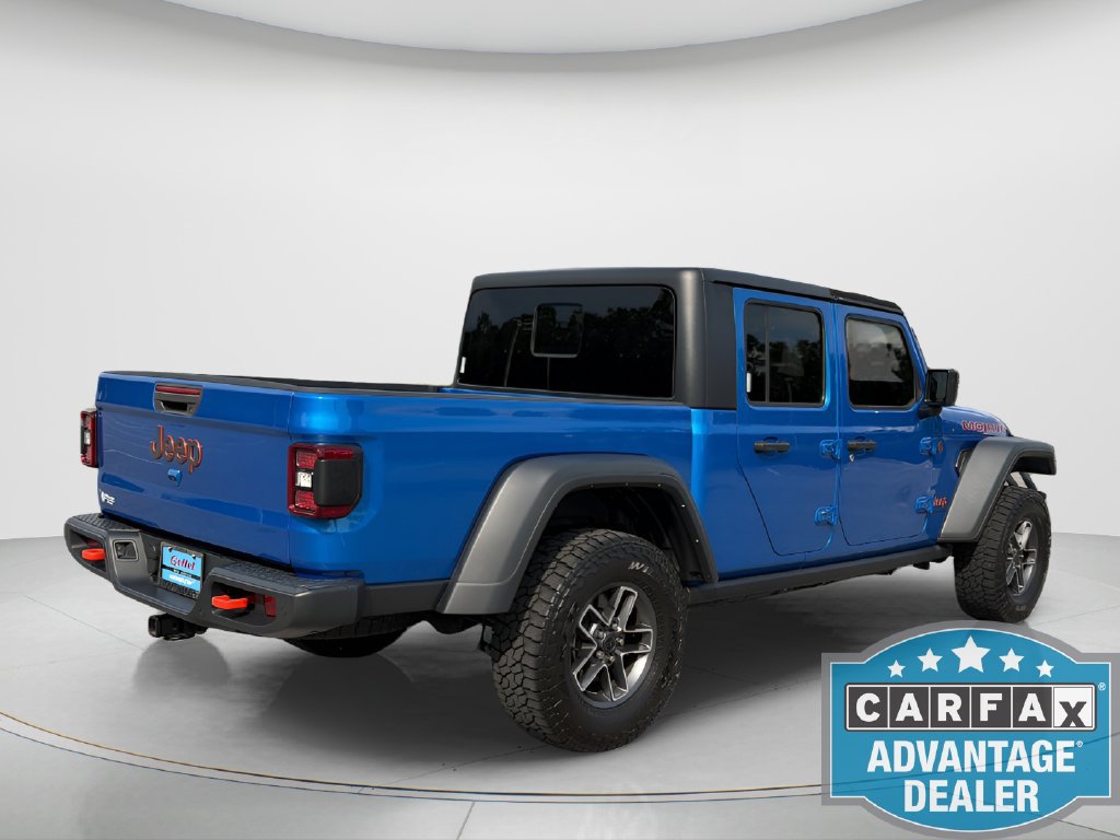 Used 2024 Jeep Gladiator Mojave w/ Safety Group AWD/4WD image 7