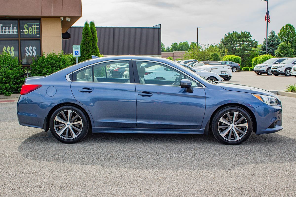 Used 2016 Subaru Legacy 3.6R Limited AWD/4WD image 10