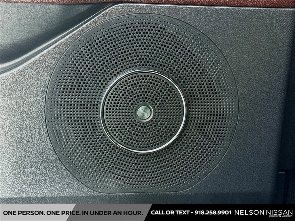 Used 2022 Ford Expedition Limited image 19