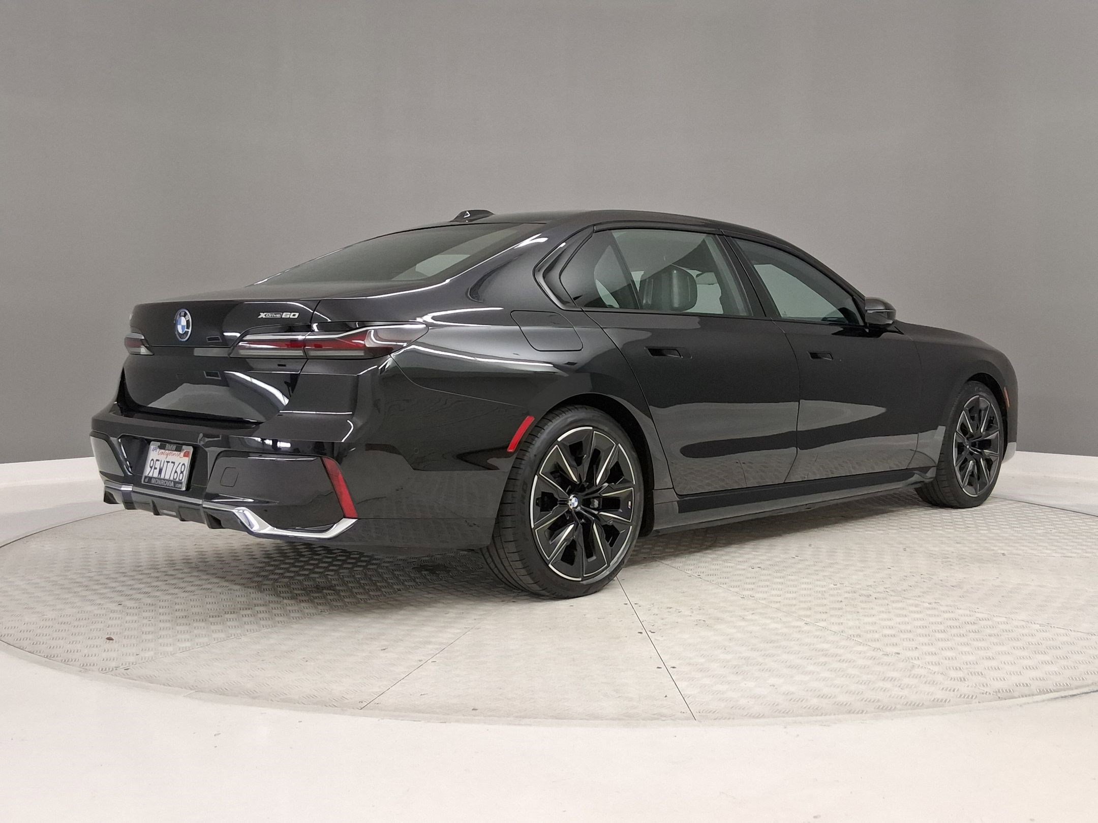 Certified 2023 BMW i7 xDrive60 image 6
