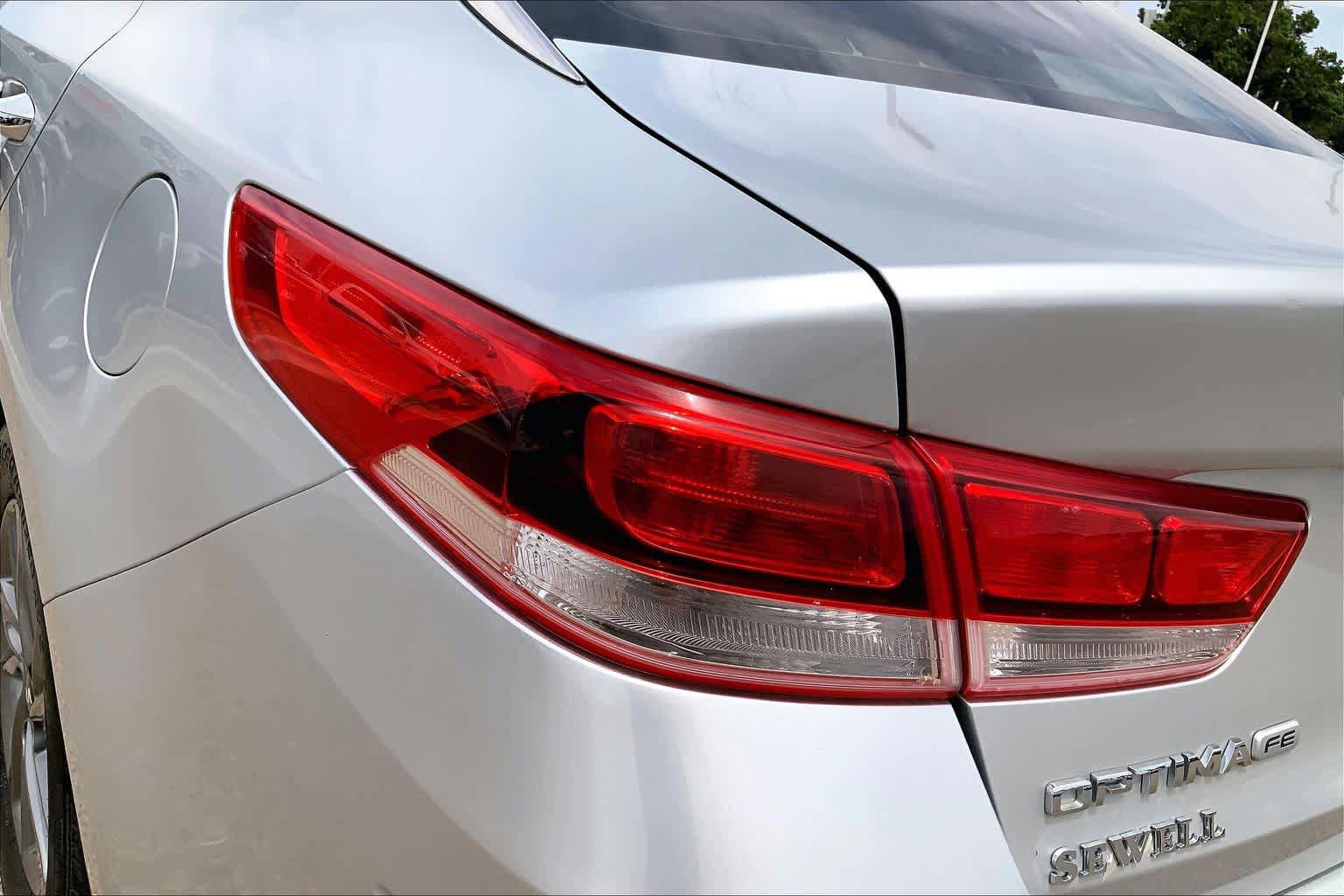 Used 2020 Kia Optima LX FWD image 32