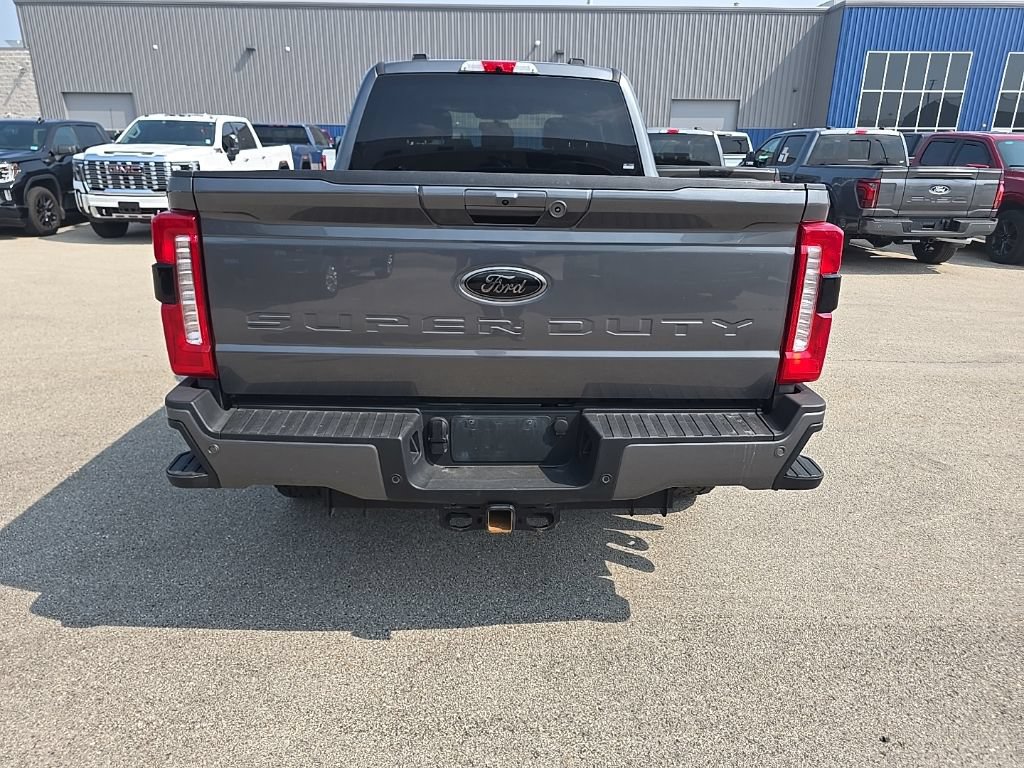 Used 2025 Ford F250 Lariat w/ Black Appearance Package AWD/4WD image 4