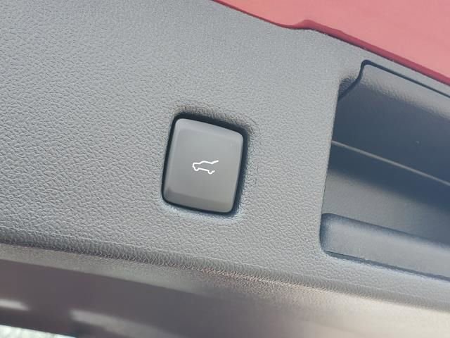 New 2024 Ford Escape SE image 12