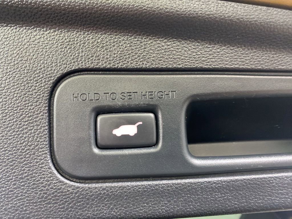Used 2022 Acura MDX Type S AWD/4WD image 23