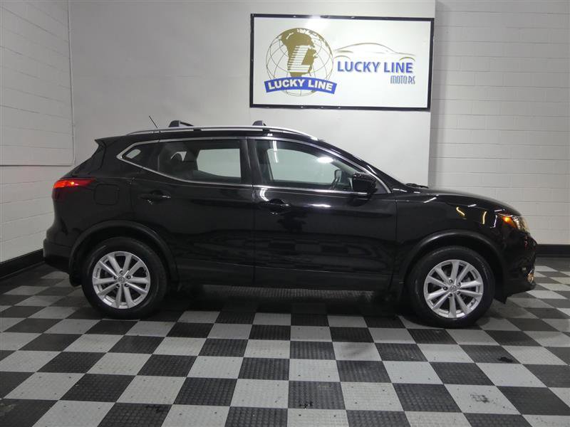 Used 2018 Nissan Rogue Sport SV w/ SV All-Weather Package image 6