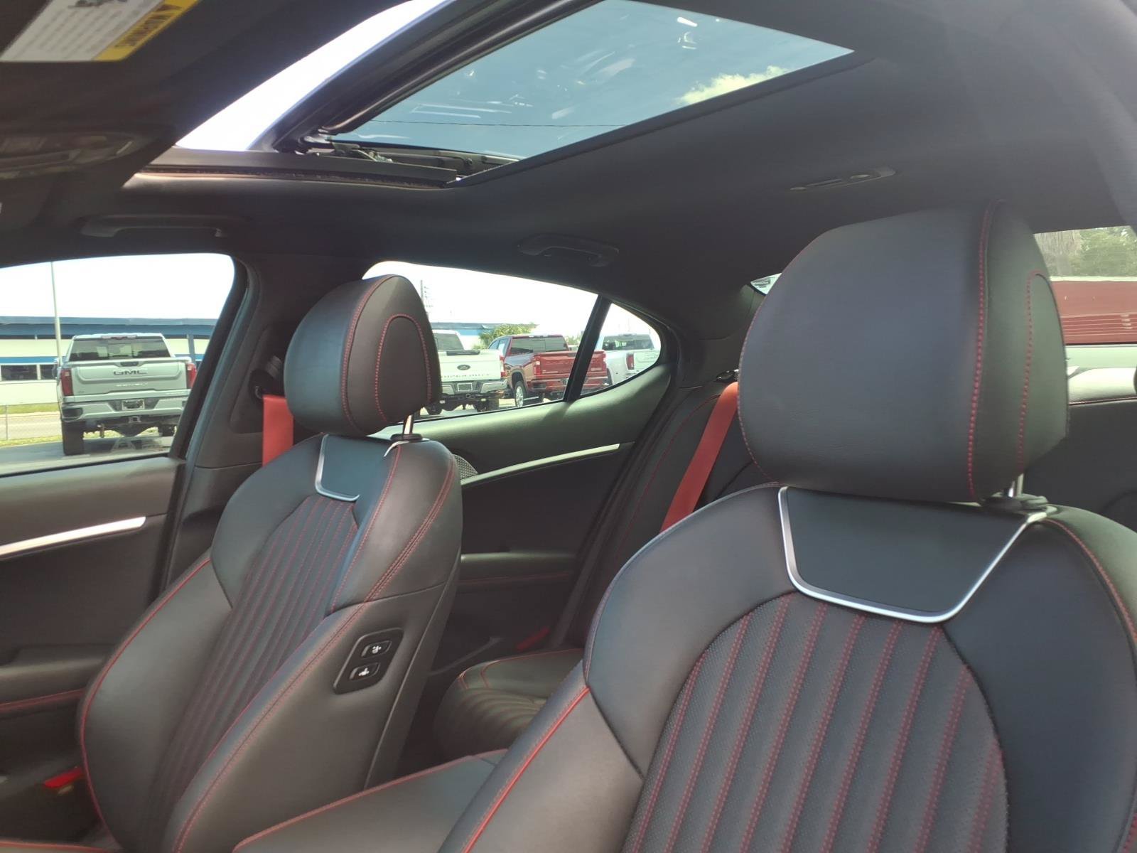 Used 2023 Genesis G70 3.3T w/ Sport Advanced Package RWD image 23
