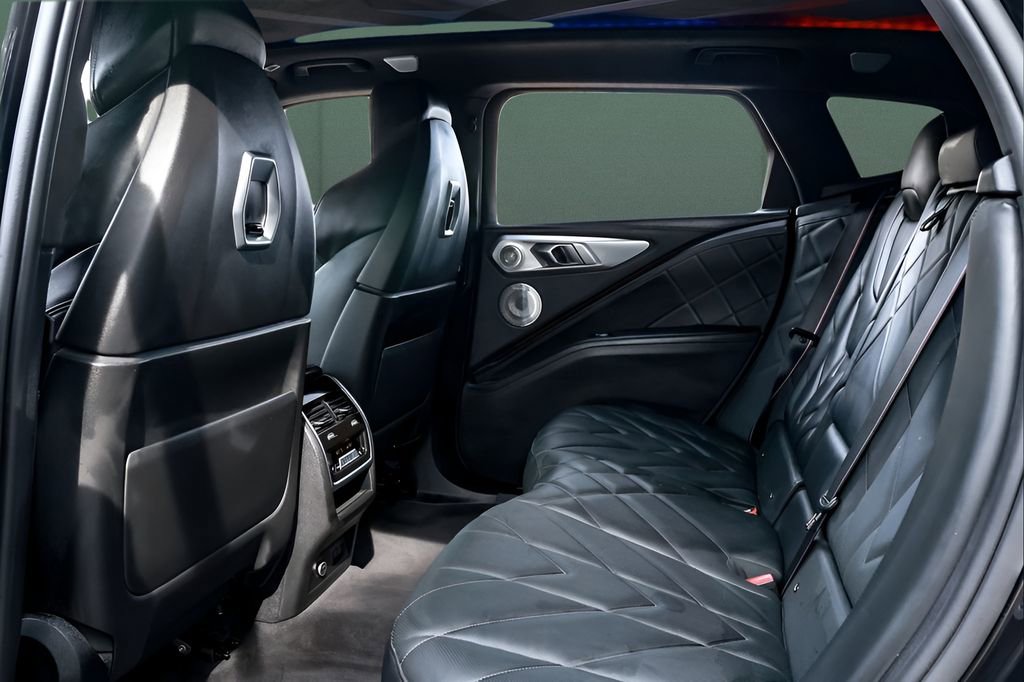 Used 2024 BMW XM image 18