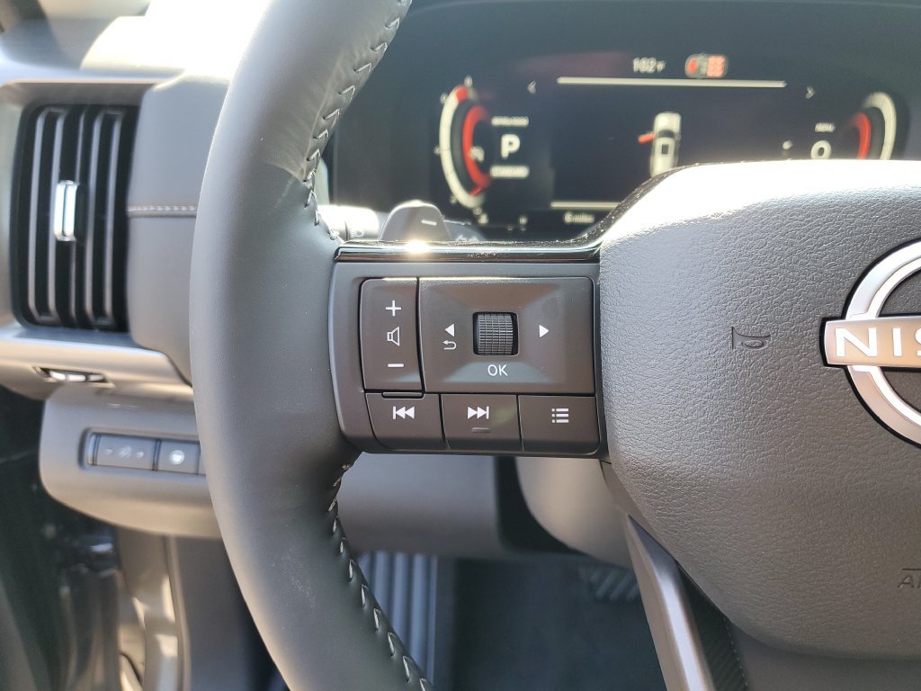 New 2026 Nissan Pathfinder SL FWD image 26