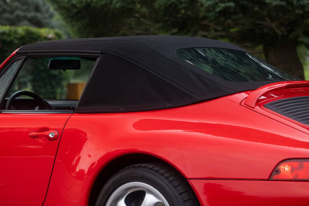 Used 1995 Porsche 911 Carrera RWD image 28