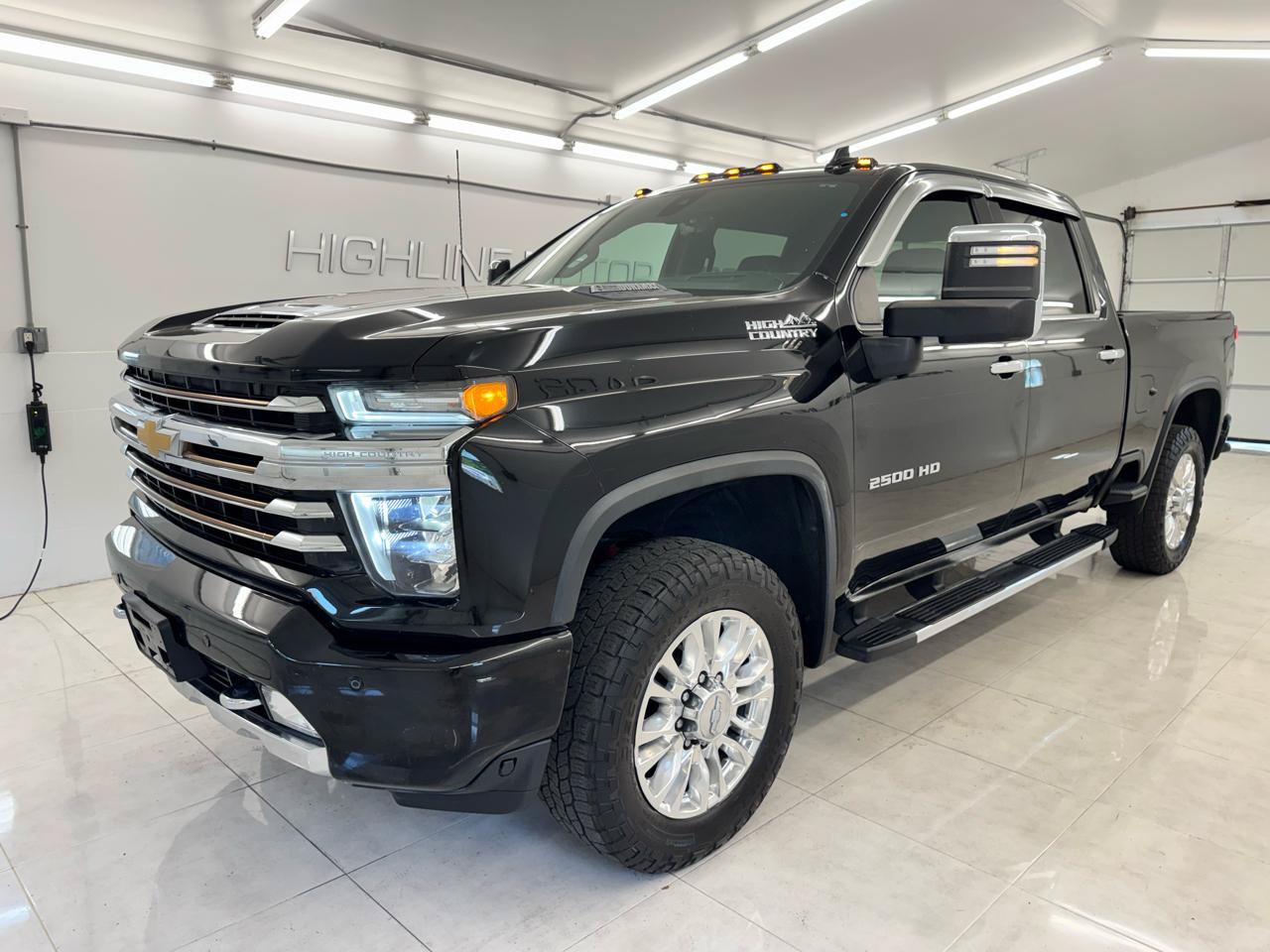 Used 2020 Chevrolet Silverado 2500 High Country w/ Z71 Off-Road Package AWD/4WD image 1