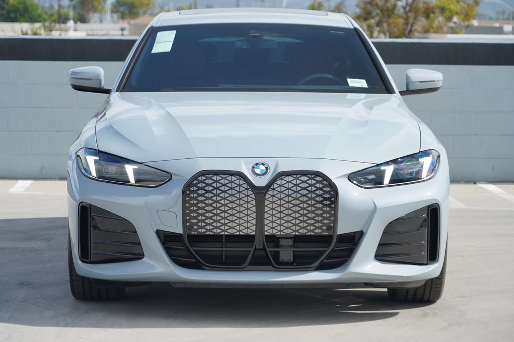 New 2026 BMW i4 eDrive40 w/ M Sport Package RWD image 2