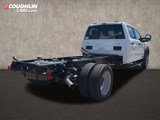 New 2026 Ford F550 4x4 Crew Cab image 7