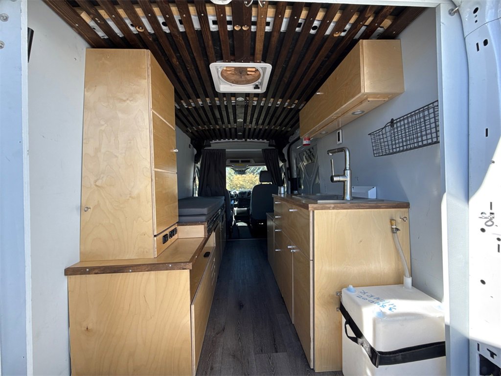 Used 2018 Ford Transit 250 130 Medium Roof image 16