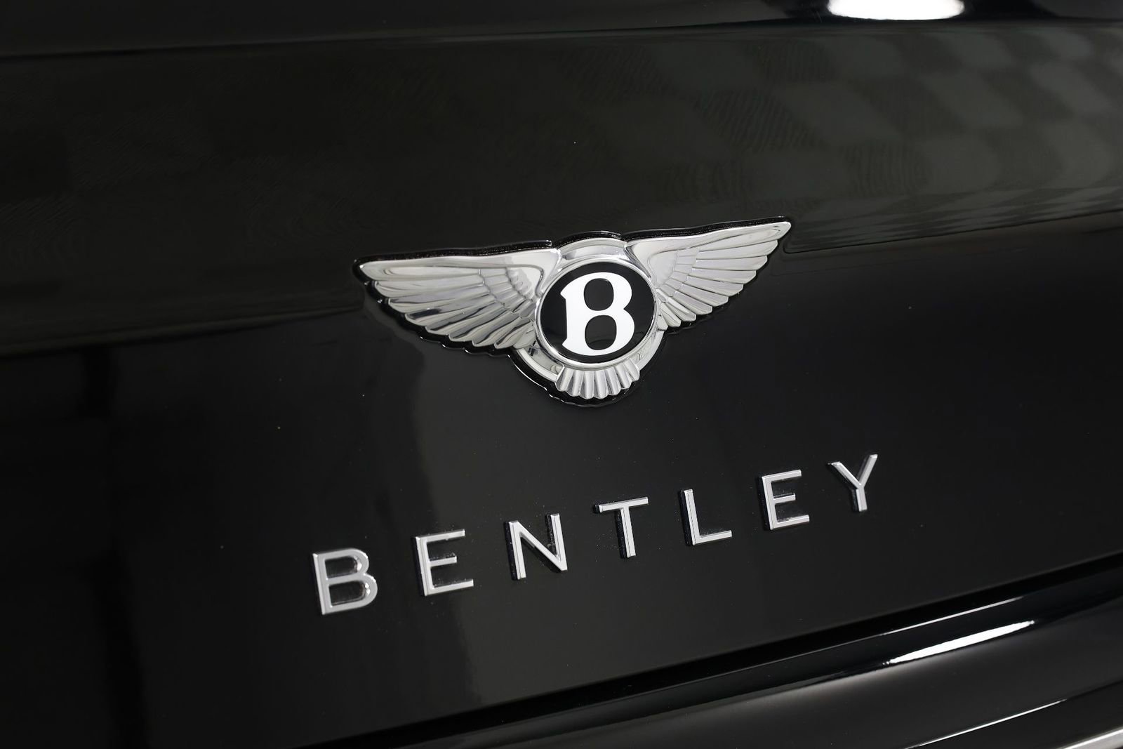 Used 2021 Bentley Continental GT image 15