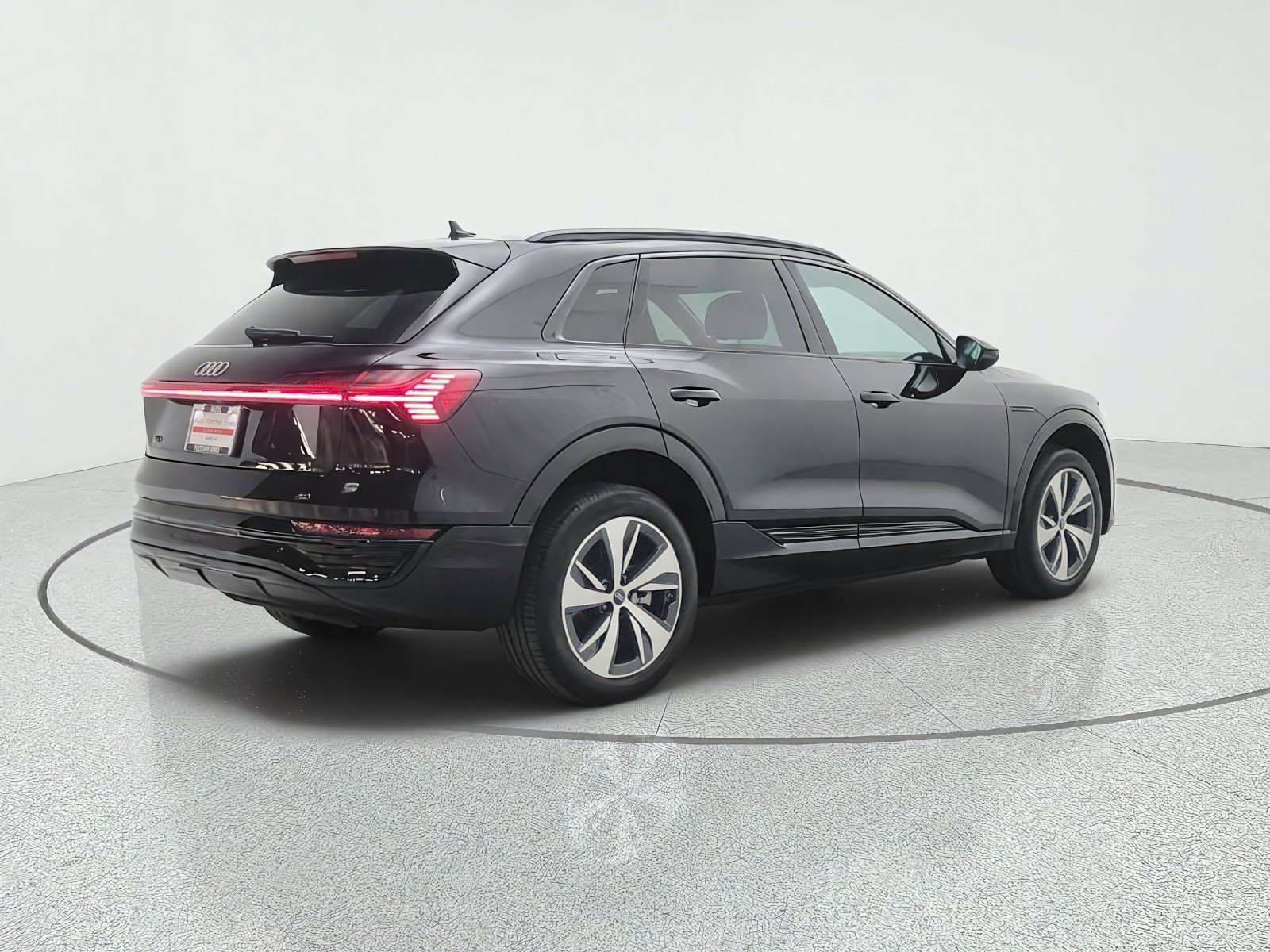 Used 2024 Audi Q8 e-tron Premium AWD/4WD image 5