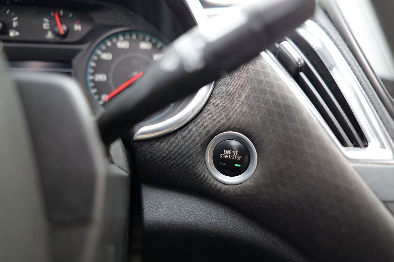 Used 2020 Chevrolet Malibu LT image 15