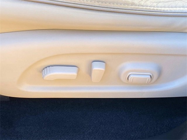 Used 2019 INFINITI QX60 Luxe w/ Essential Package image 16