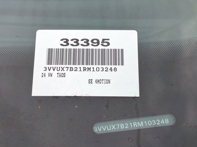 Used 2024 Volkswagen Taos SE AWD/4WD image 17