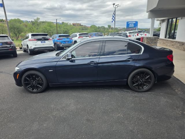 Used 2017 BMW 330i xDrive Sedan AWD/4WD image 7