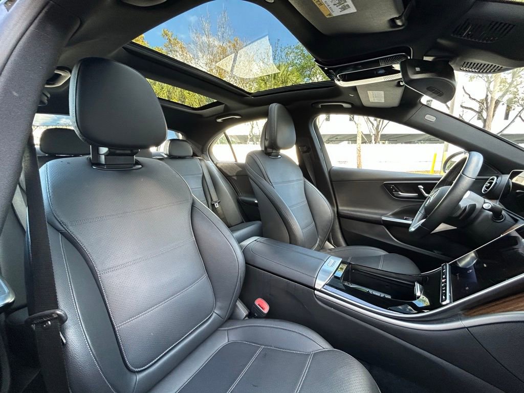 Used 2025 Mercedes-Benz C 300 Sedan image 34