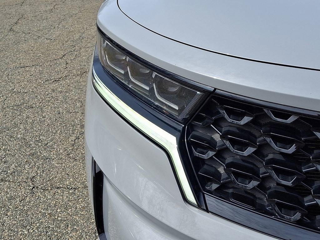 Used 2022 Kia Sorento SX image 10